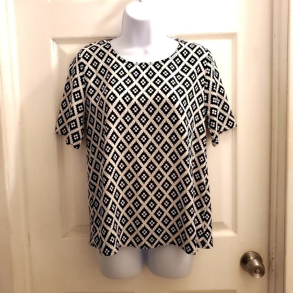 Everly diamond print s/s blouse - Picture 1 of 6